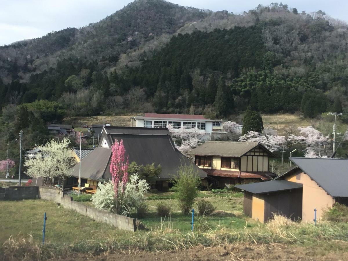 古民家の宿 ふるま家 Furumaya House Gastronomic Farmstay In Deep Kyoto ฟุกุจิยามะ ภายนอก รูปภาพ